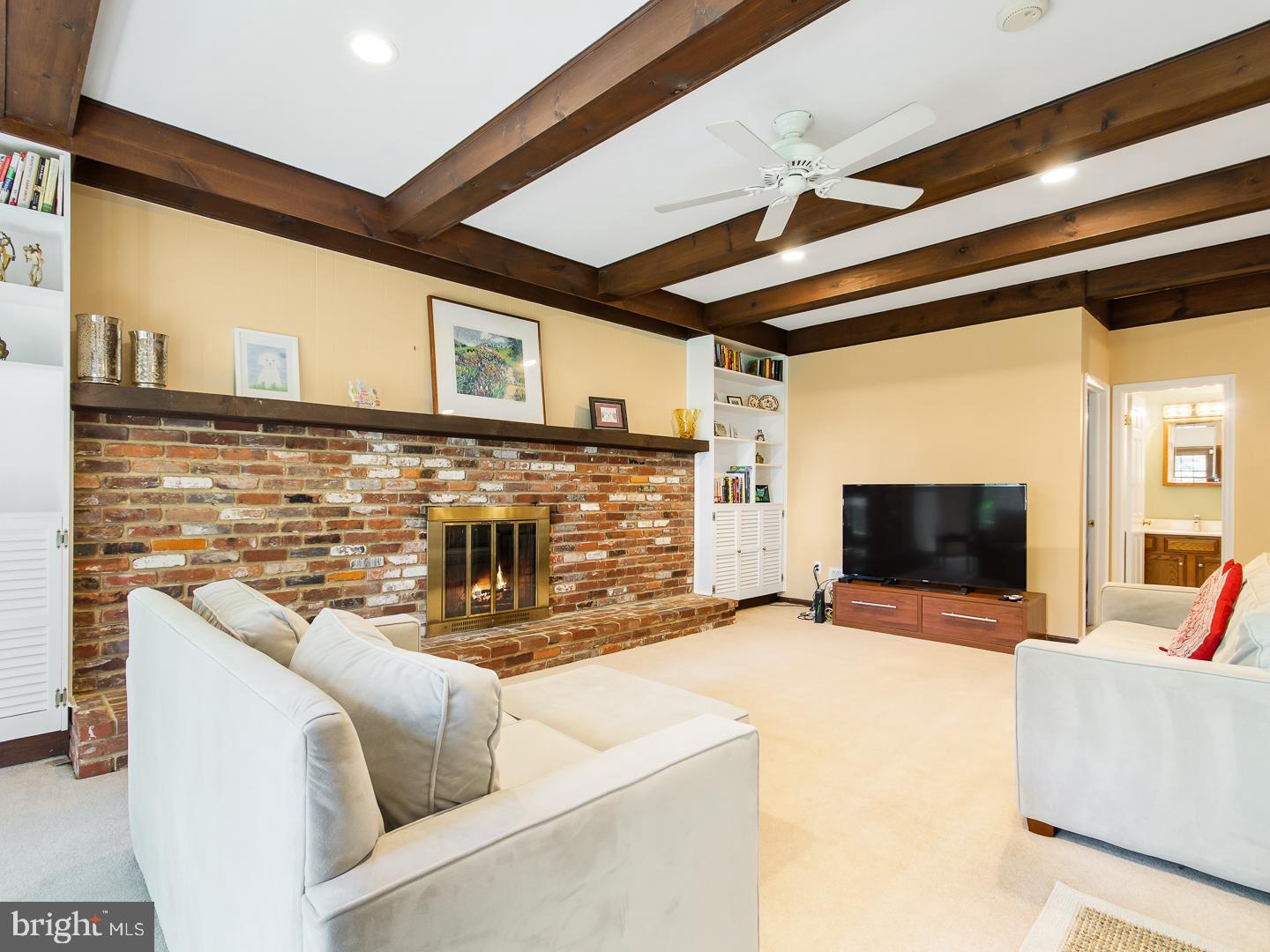 762 Grant Road Mount Laurel, NJ 08054 - Photo 22 of 48 Family Room