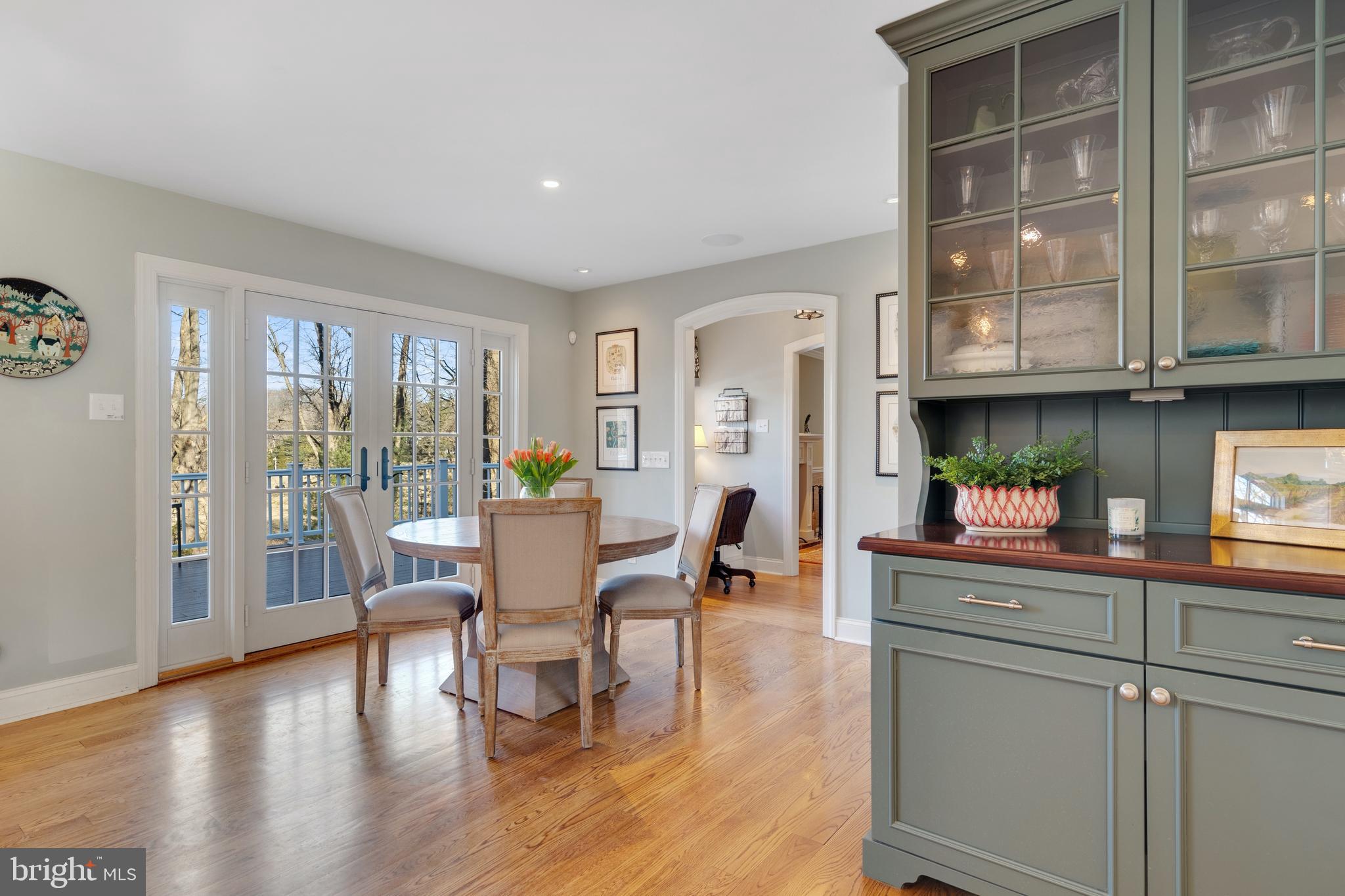 654 Malin Road Newtown Square, PA 19073 - Photo 7 of 34 Built-Ins & Gleaming Wood Floors