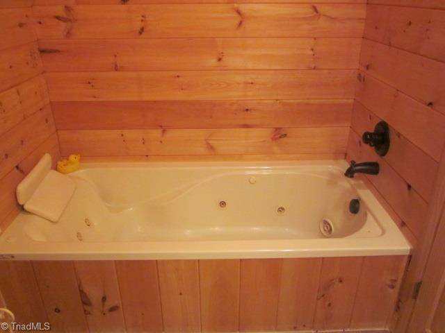 1281 Ridge Run Road Boomer, NC 28606 - Photo 14 of 27 Gallery Image 14