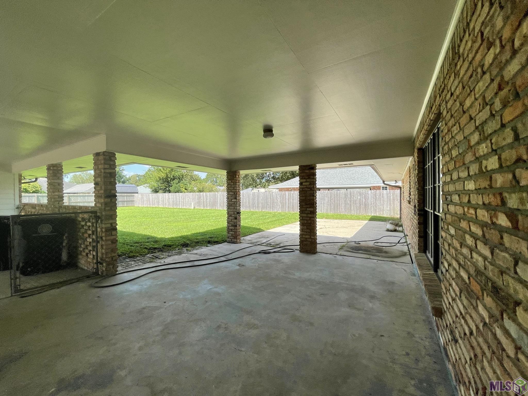5016 5 Forks Drive Baton Rouge, LA 70817 - Photo 10 of 11