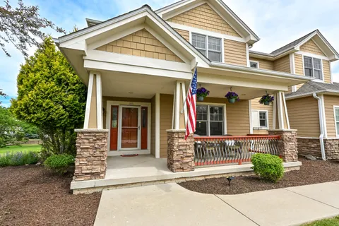 $685,000 | 533 Majestic View Lane, Oconomowoc, WI 53066