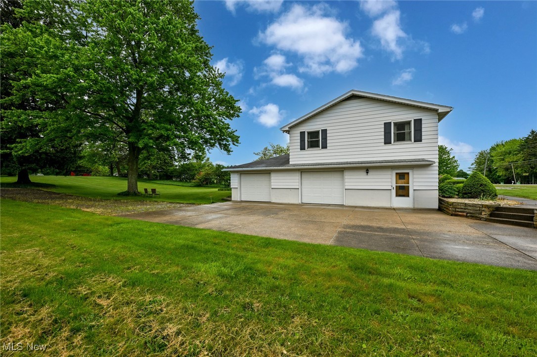 1883 Massillon Road Akron, OH 44312 - Photo 7 of 50 Gallery Image 7