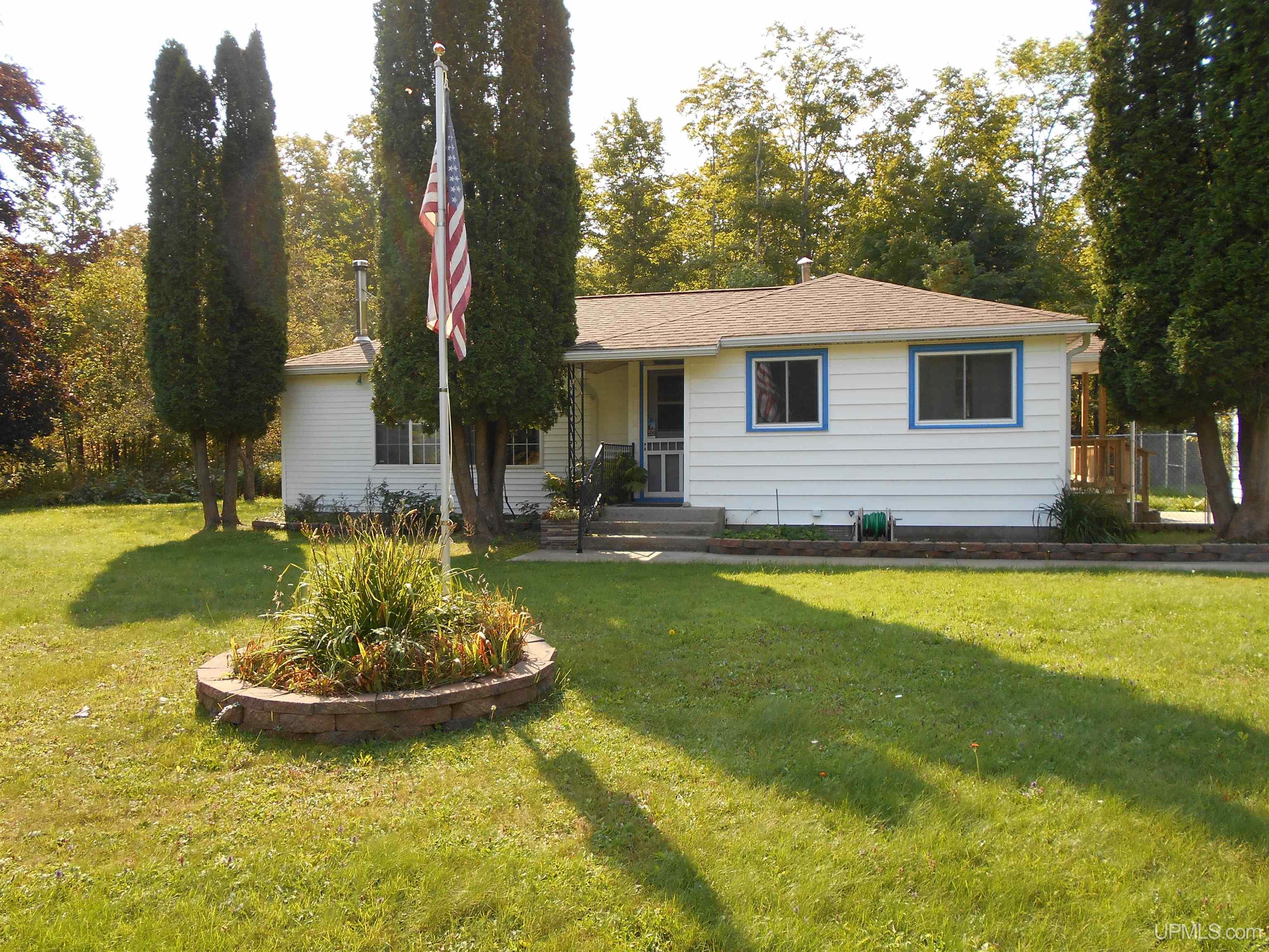 1931 W Quarry Road Gulliver, MI 49840 - Photo 1 of 44 Gallery Image 1