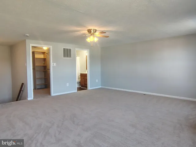 $2,450 | 564 Hollyberry Way, Frederick, MD 21703