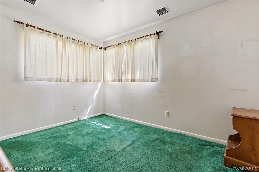 1108 Portsmouth Road Rochester Hills, MI 48309 - Photo 16 of 18