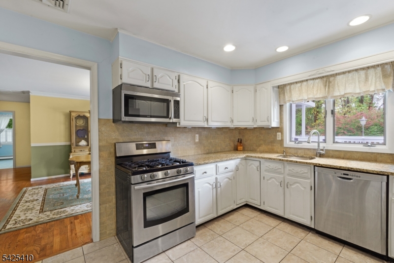 238 Andover Sparta Road Newton, NJ 07860 - Photo 8 of 33