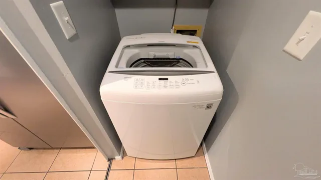 a close up view of washer and dryer