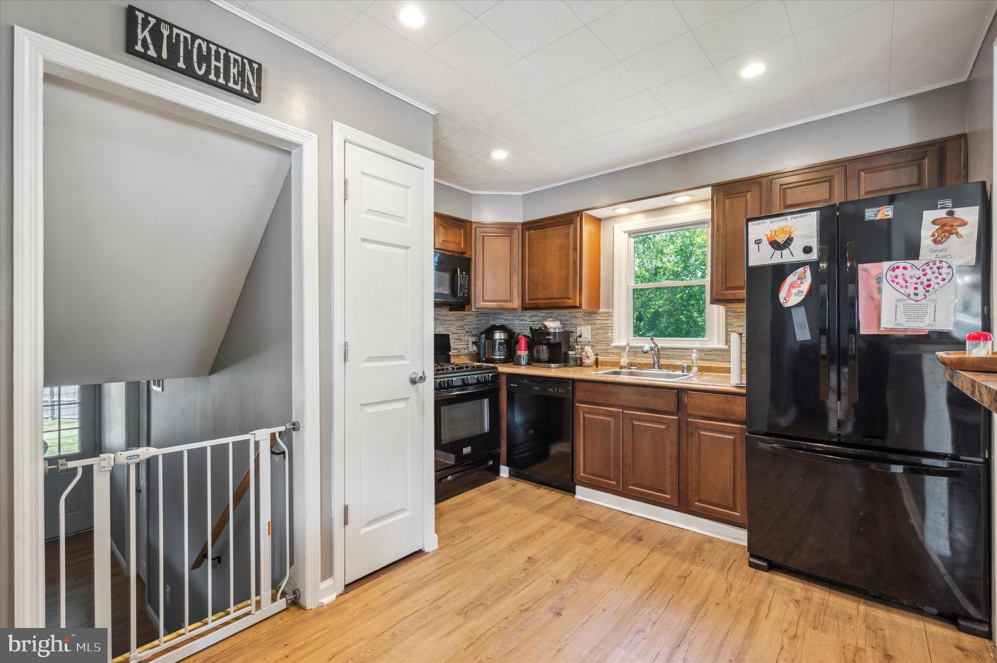 287 Creek Road Bellmawr, NJ 08031 - Photo 10 of 24