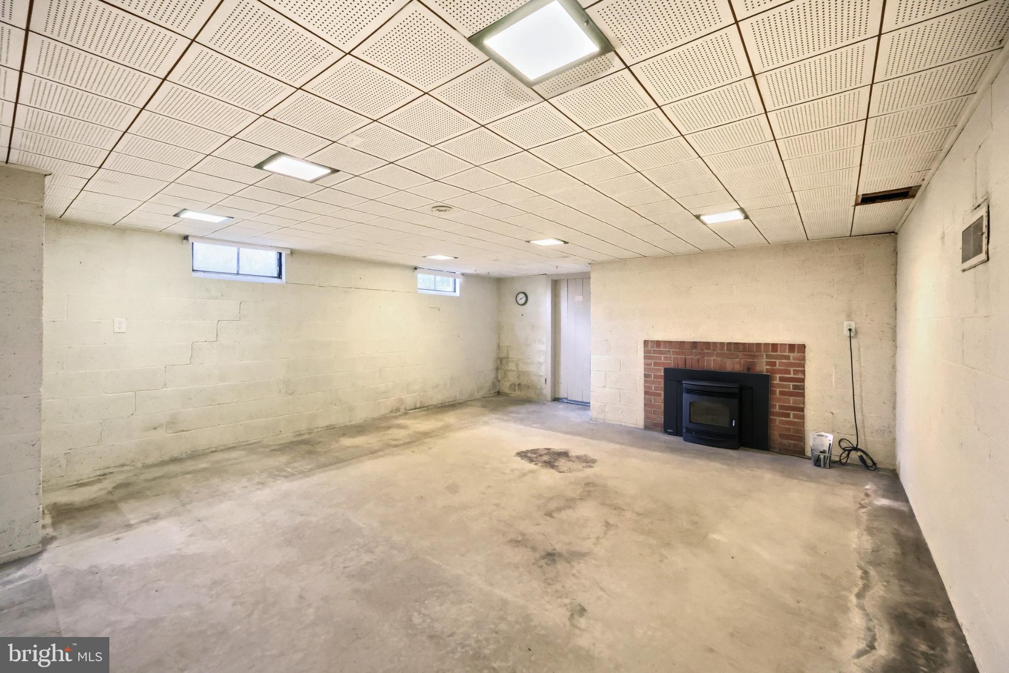 301 North Forrest Street York, PA 17404 - Photo 33 of 42 Spacious basement ready for your vision.