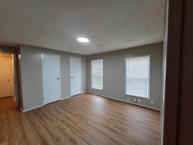 $1,000 | 2956 Lake Park Road, Memphis, TN 38127