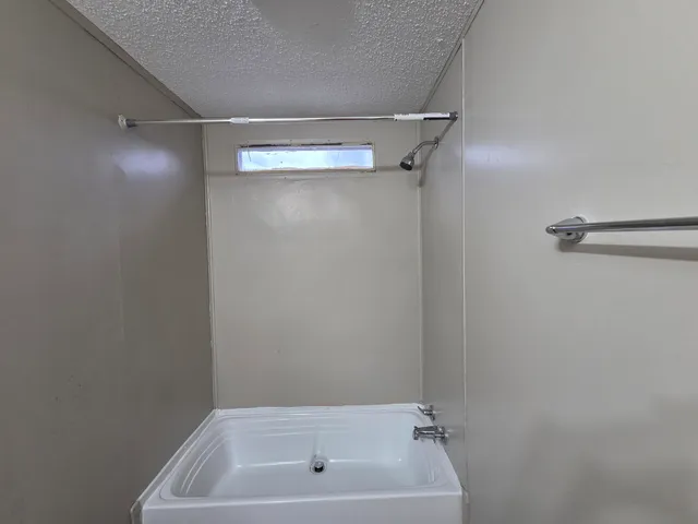 $1,000 | 2956 Lake Park Road, Memphis, TN 38127