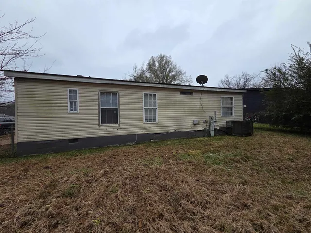 $1,000 | 2956 Lake Park Road, Memphis, TN 38127