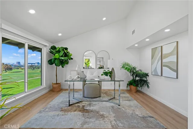 $1,275,000 | 19 Las Brisas, Unit 10, Irvine, CA 92612