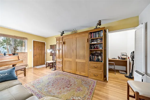 $414,900 | 1633 East 1st Street, Unit 3, Long Beach, CA 90802