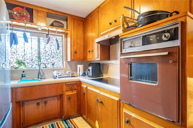 $414,900 | 1633 East 1st Street, Unit 3, Long Beach, CA 90802