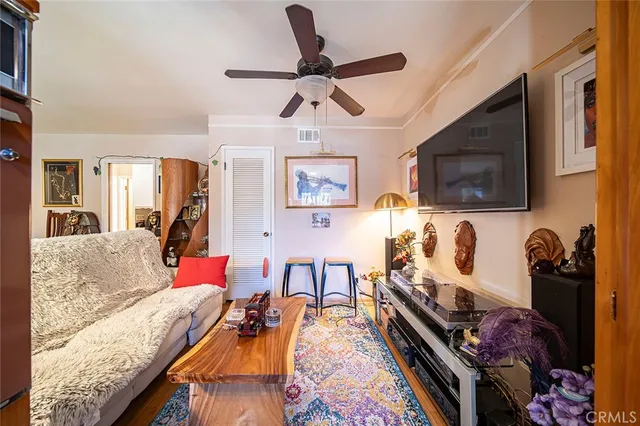 $414,900 | 1633 East 1st Street, Unit 3, Long Beach, CA 90802