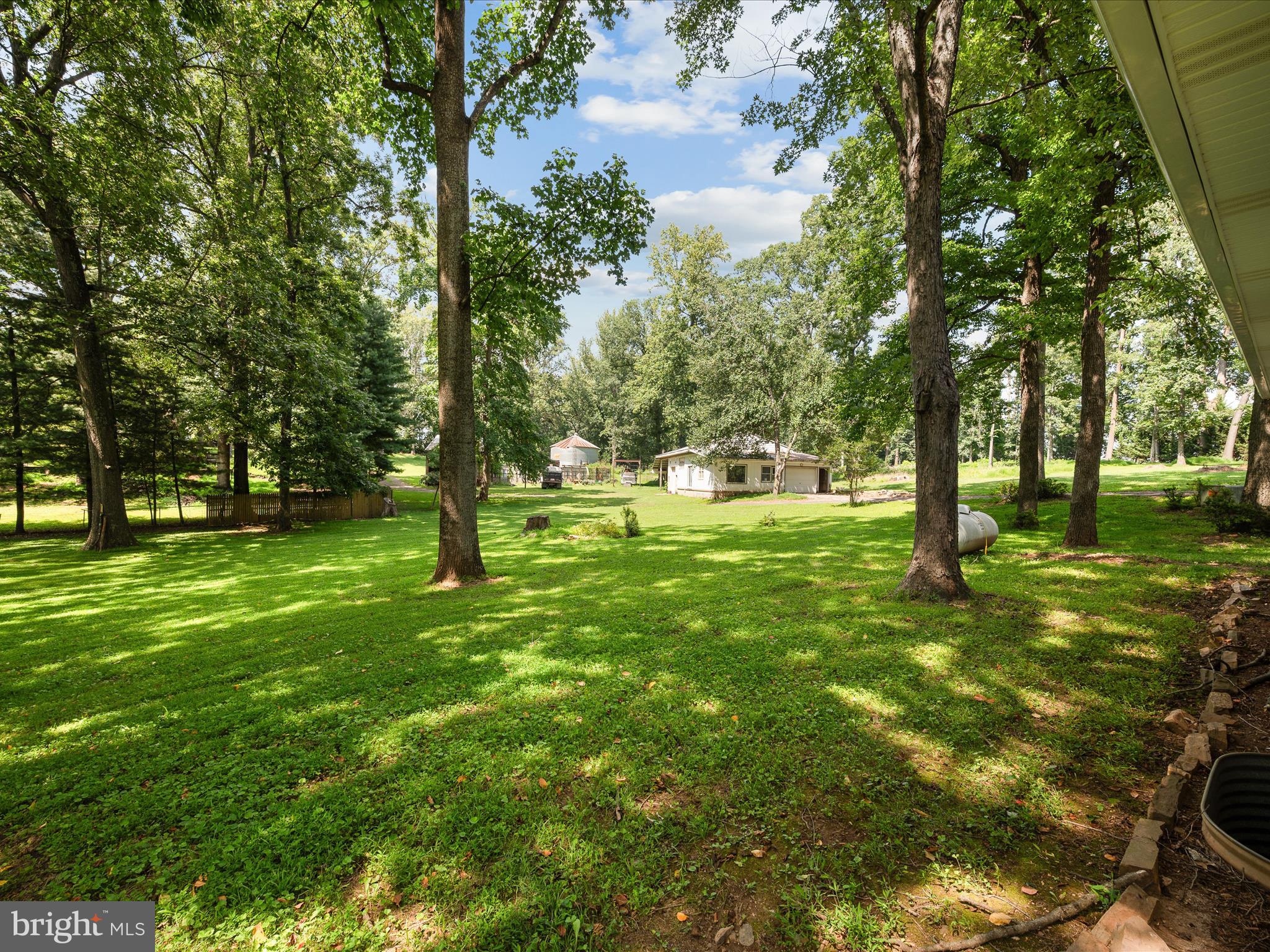 40240 Braddock Road Aldie, VA 20105 - Photo 54 of 68 Landscape