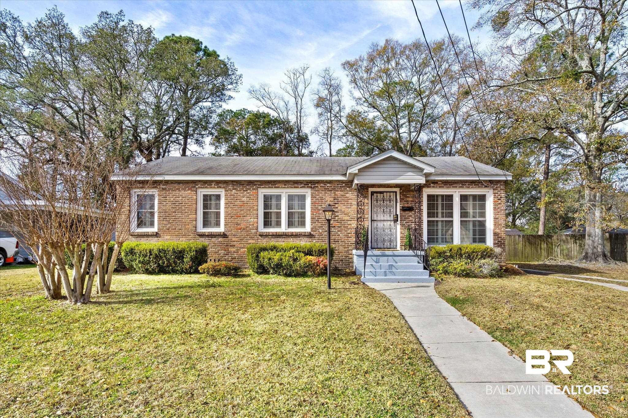 16 East Chadwick Drive Mobile, AL 36606 - Photo 1 of 19
