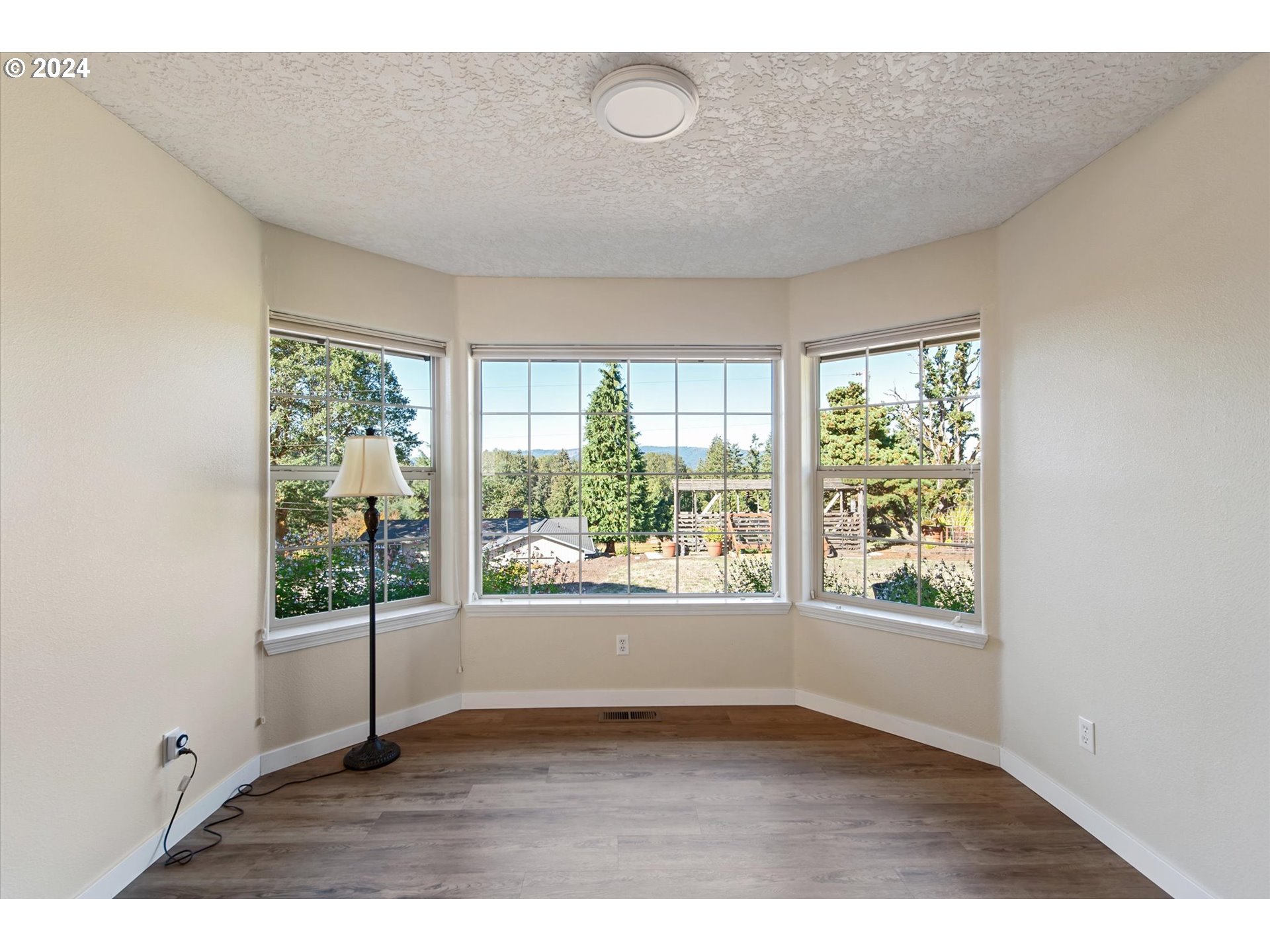320 Modrow Road Kalama, WA 98625 - Photo 6 of 39 Gallery Image 6