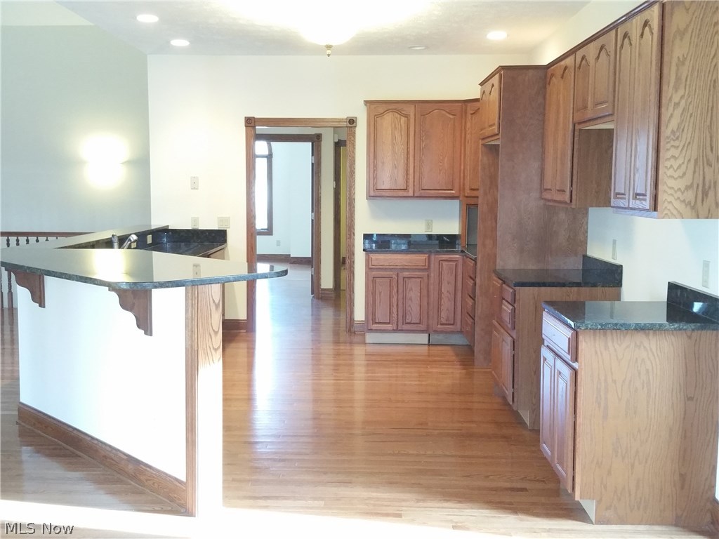 12147 Girdled Road Painesville, OH 44077 - Photo 4 of 25 Gallery Image 4