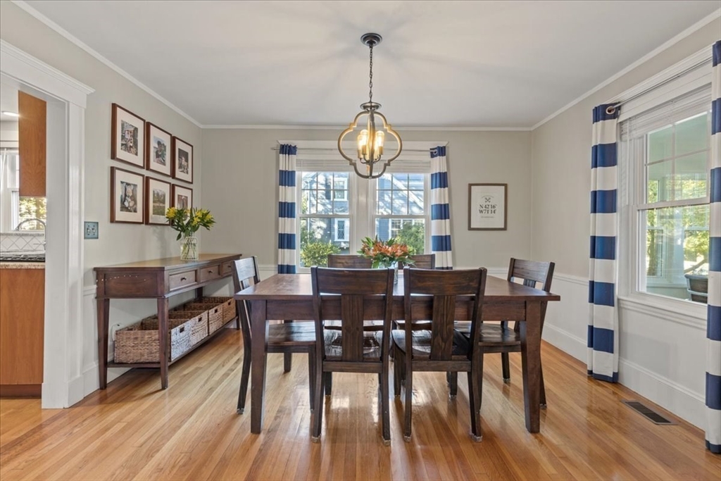 533 Chestnut Street Needham, MA 02492 - Photo 10 of 41 Gallery Image 10