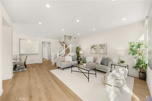 $1,350,000 | 1906 Timberwood, Irvine, CA 92620