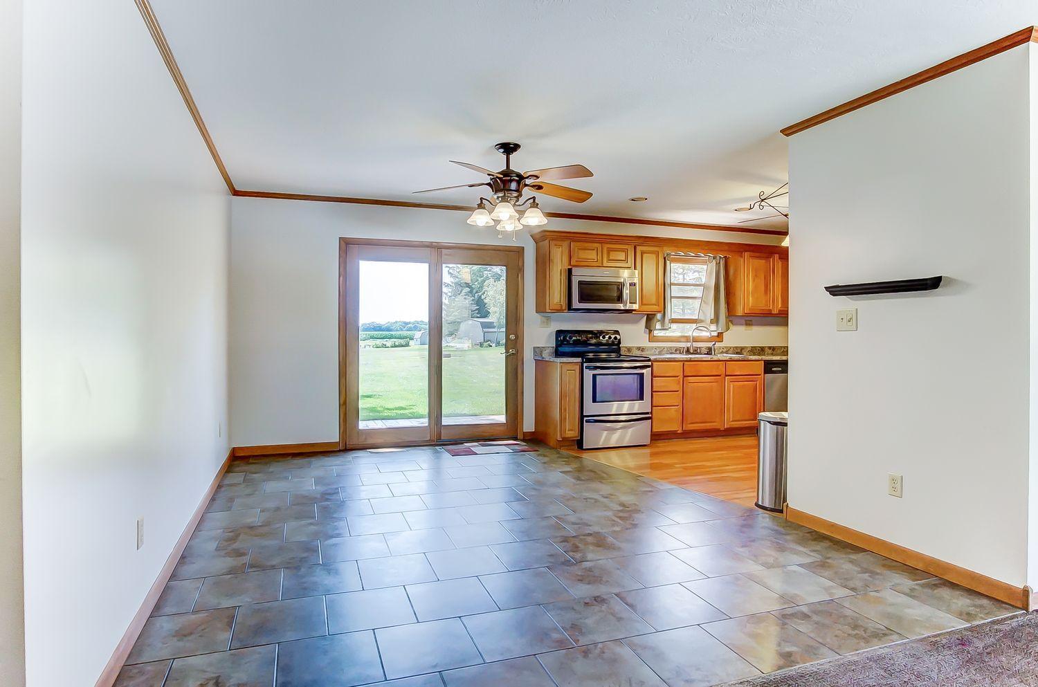 2085 Crissinger Road Marion, OH 43302 - Photo 7 of 30 Gallery Image 7