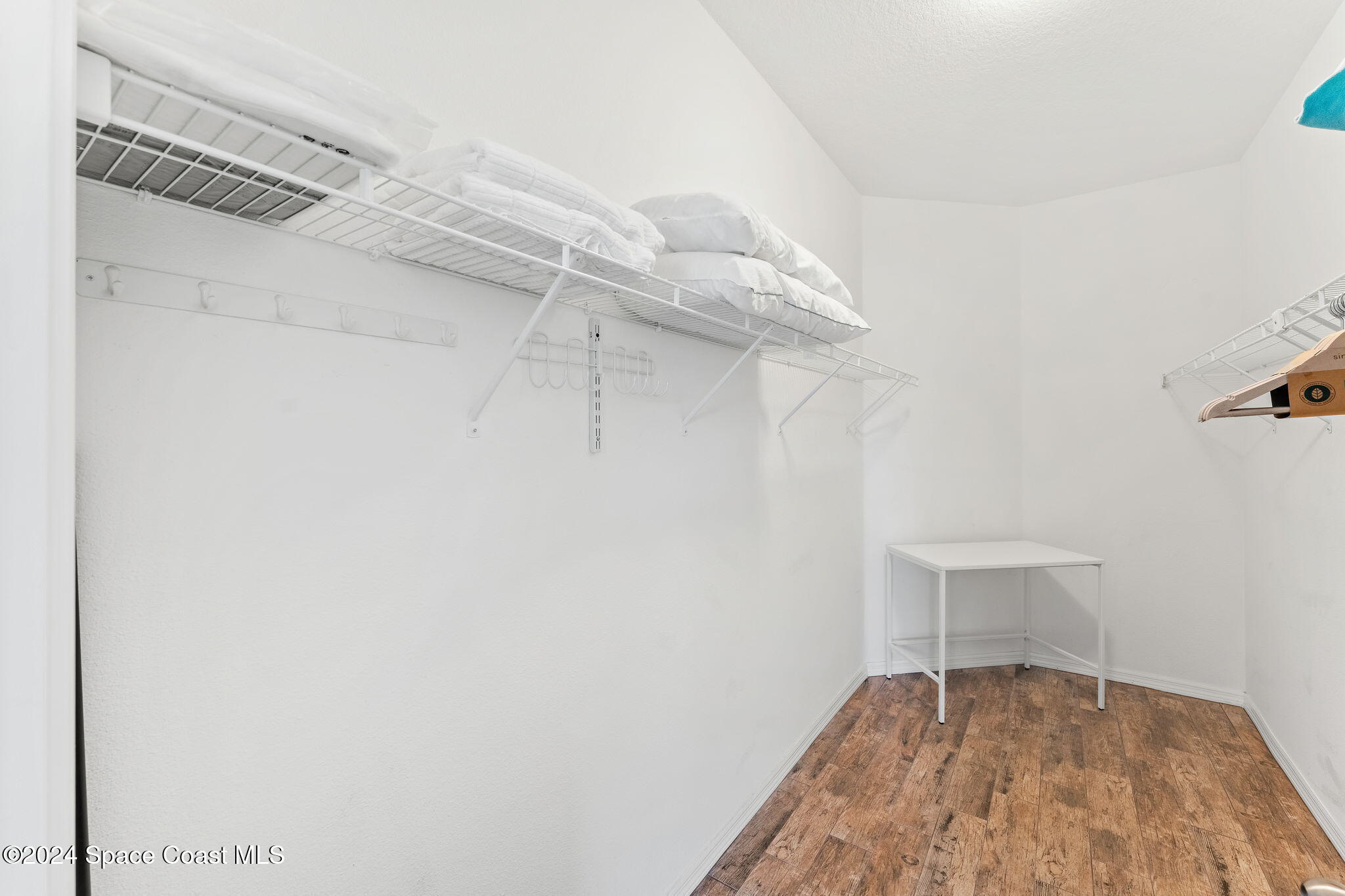 3490 Funston Circle Melbourne, FL 32940 - Photo 23 of 40 26-web-or-mls-DSC07136-HDR