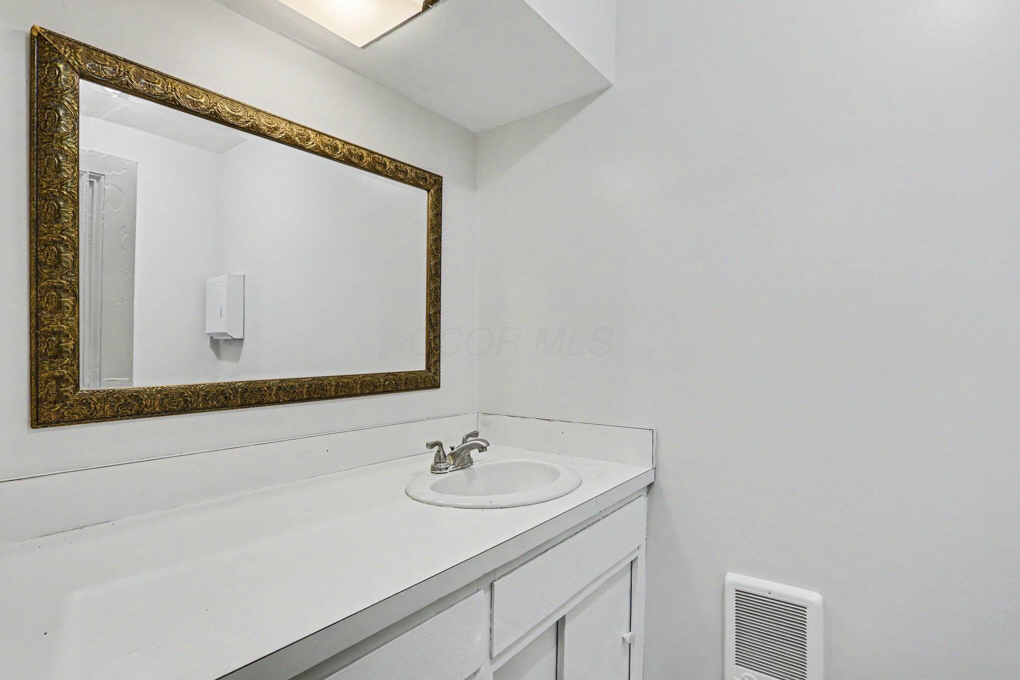 9030 Columbus Road Mount Vernon, OH 43050 - Photo 26 of 39 022_file_8699