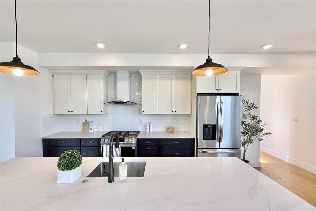 165 Everett Street, Unit 7 Boston, MA 02128 - Photo 14 of 28