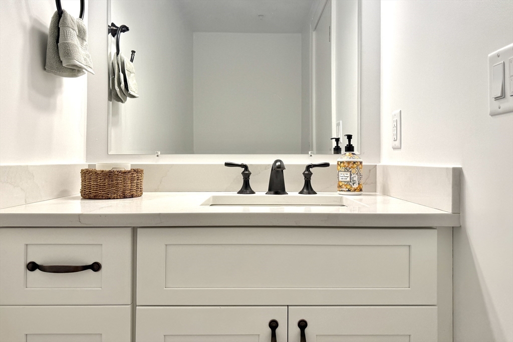 165 Everett Street, Unit 7 Boston, MA 02128 - Photo 20 of 28