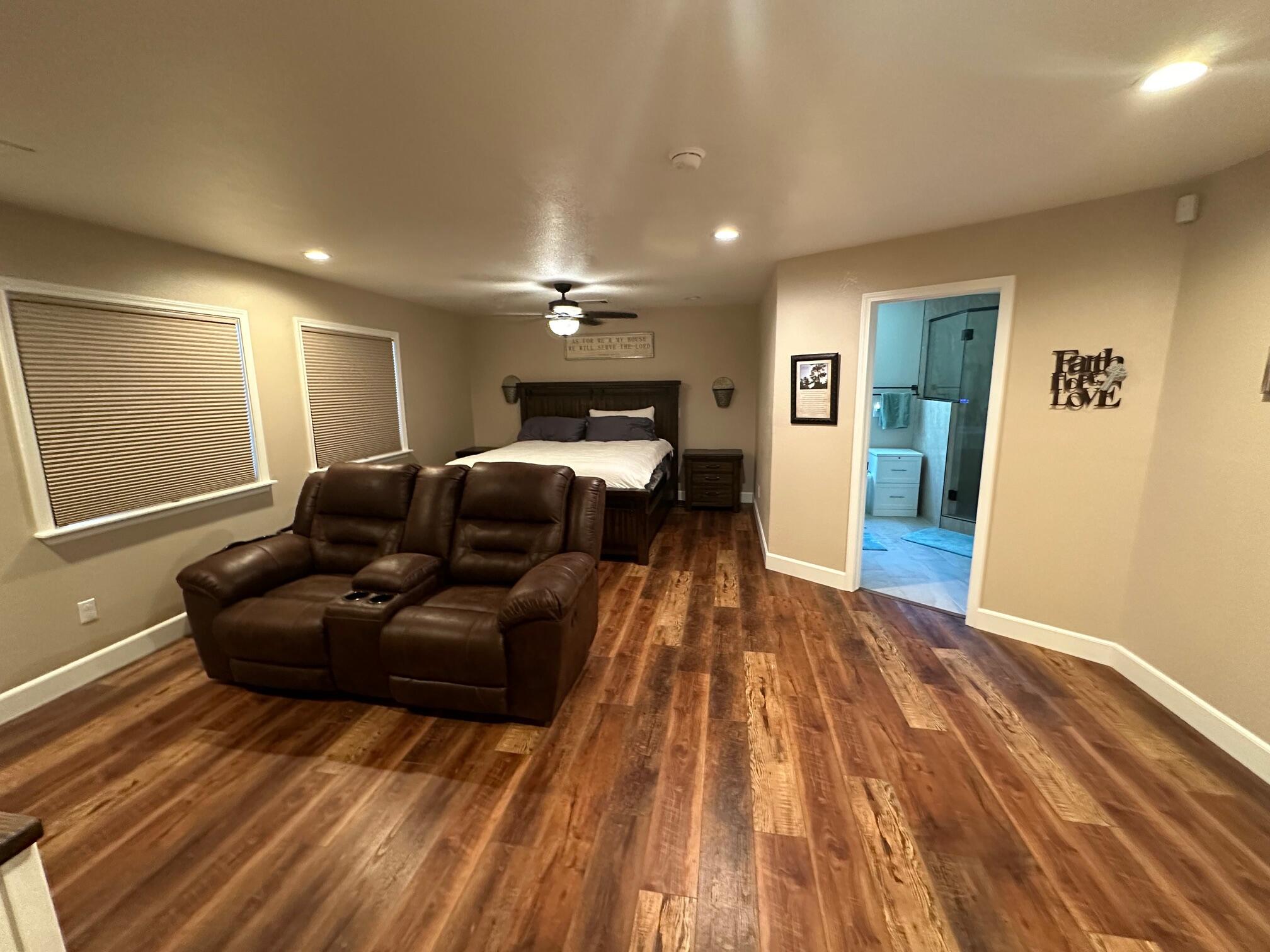 131 South Cornucopia Road Exeter, CA 93221 - Photo 38 of 60 IMG_2397