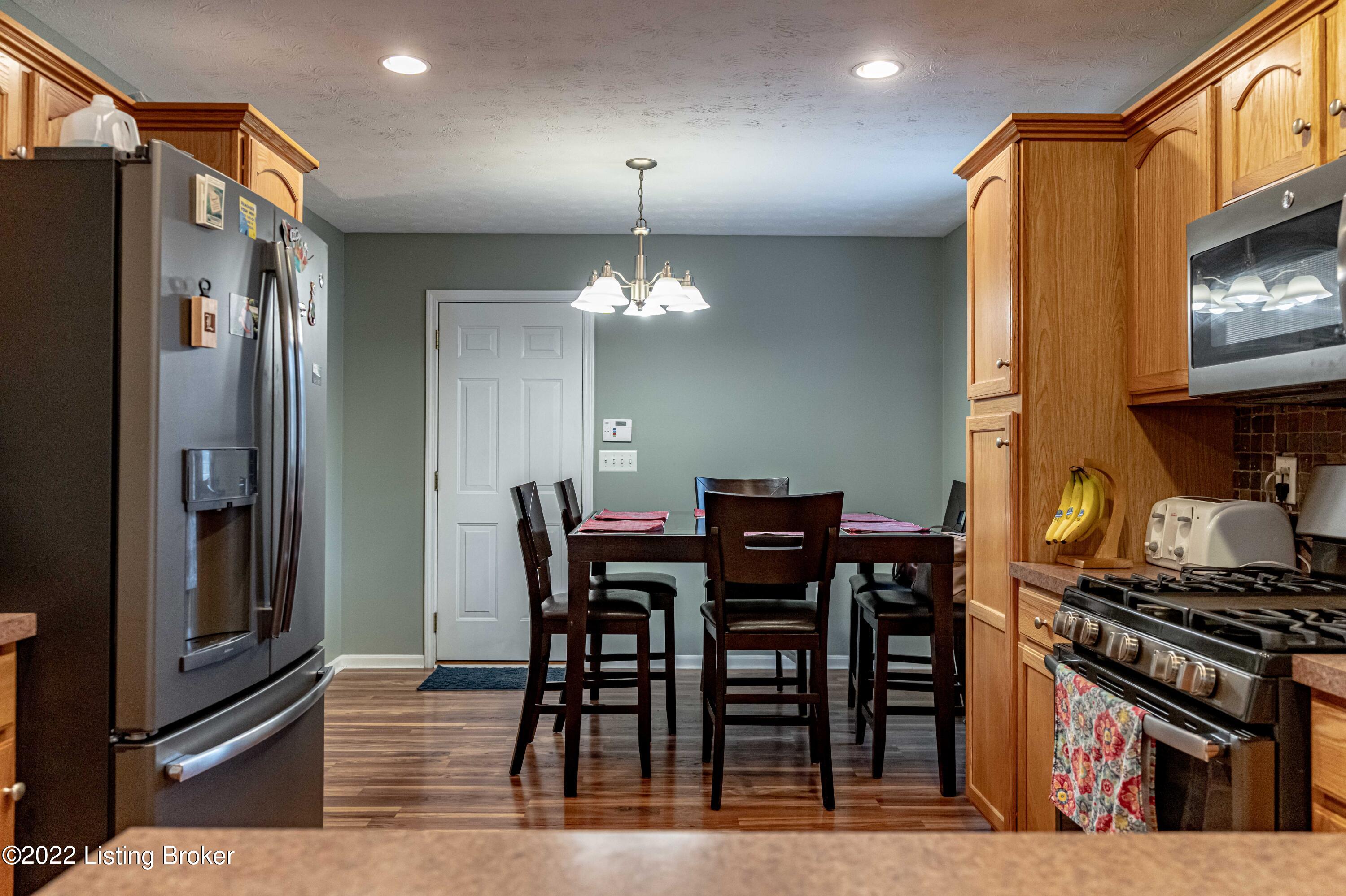 6903 Barbrook Road Louisville, KY 40258 - Photo 16 of 81 DSC02618