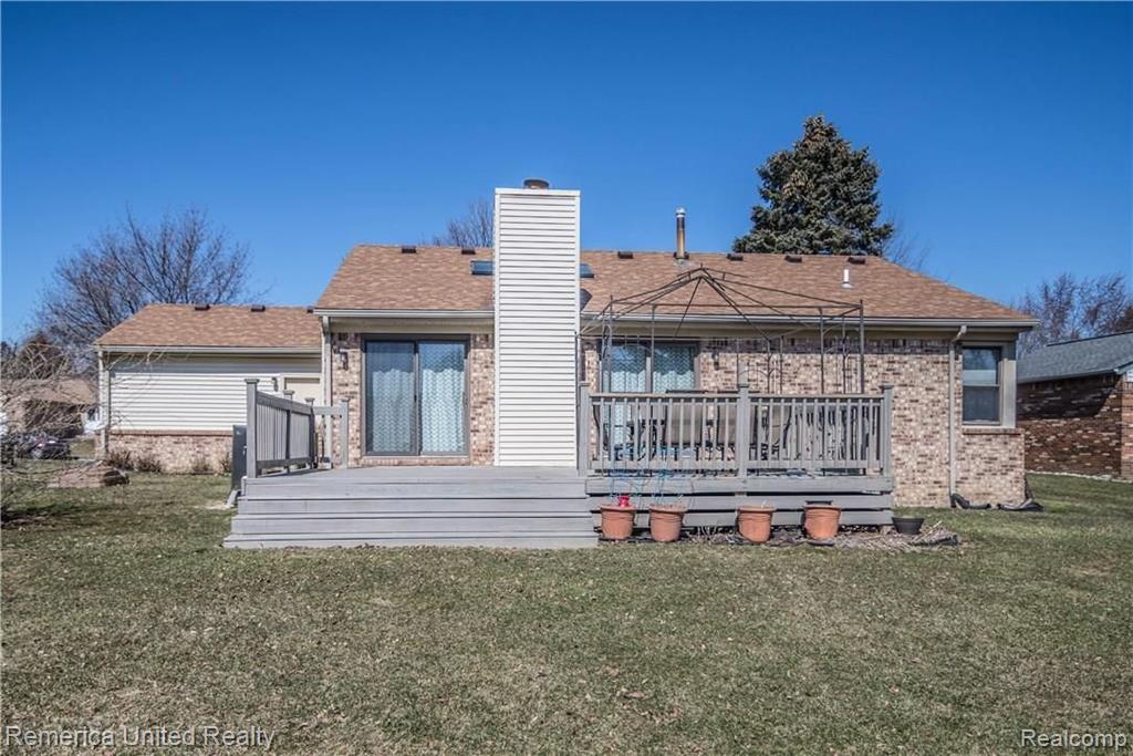 2105 Warrington Road Rochester Hills, MI 48307 - Photo 33 of 36