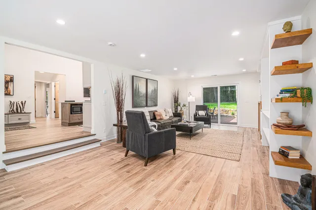 $1,200,000 | 9325 Matthews Road, Union Pier, MI 49129