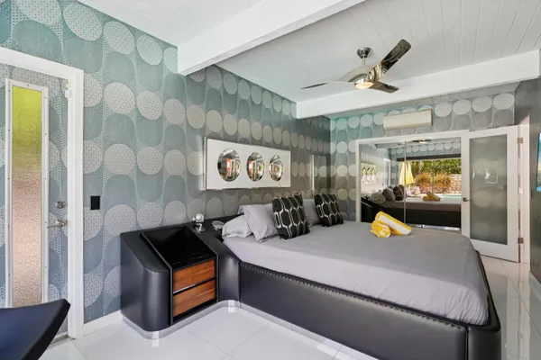 $1,595,000 | 2101 North Berne Drive, Palm Springs, CA 92262