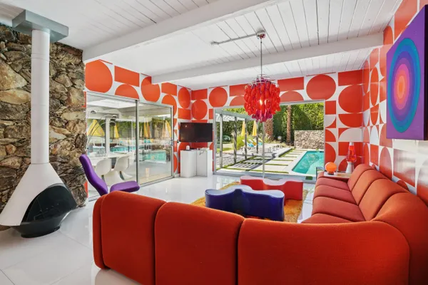 $1,595,000 | 2101 North Berne Drive, Palm Springs, CA 92262