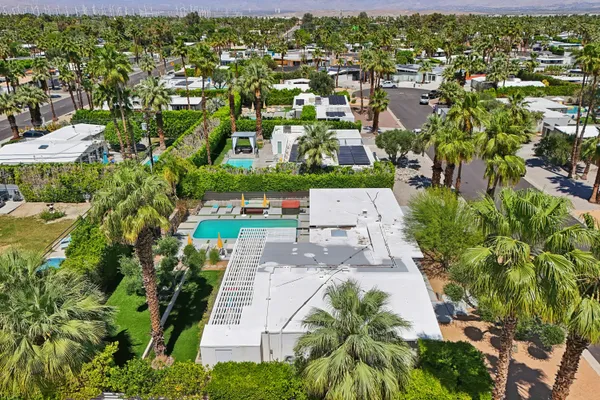 $1,595,000 | 2101 North Berne Drive, Palm Springs, CA 92262