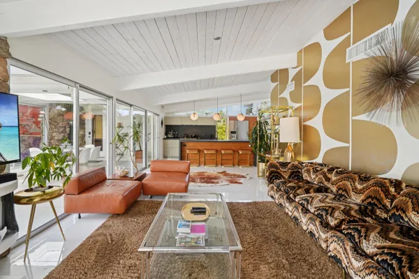 $1,595,000 | 2101 North Berne Drive, Palm Springs, CA 92262