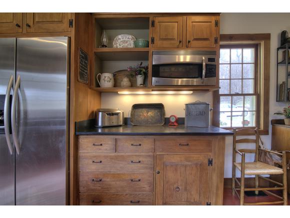 184 Jones Road Hillsborough, NH 03244 - Photo 2 of 36