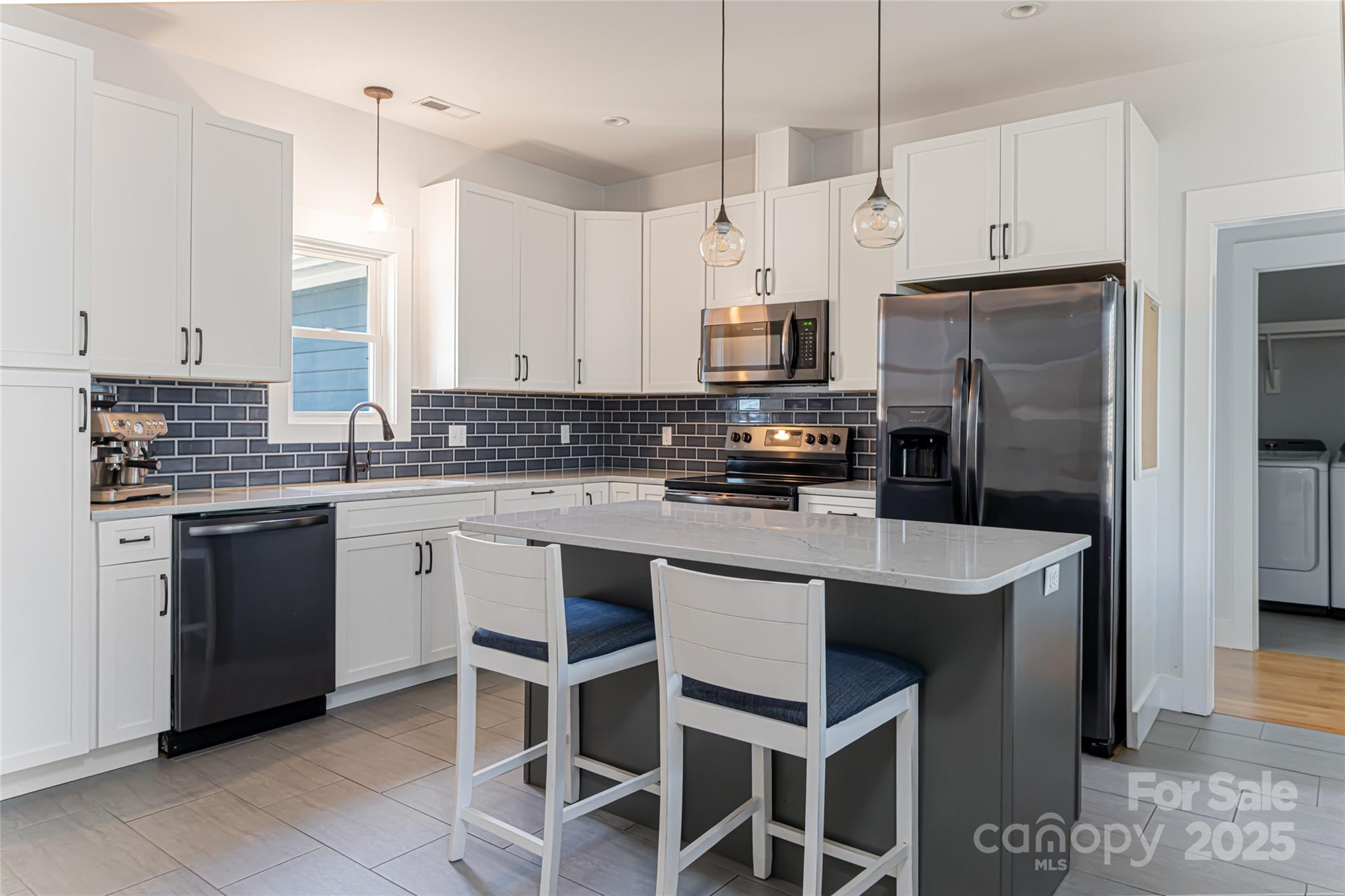 402 Tillery Road Leicester, NC 28748 - Photo 9 of 38 Gallery Image 9