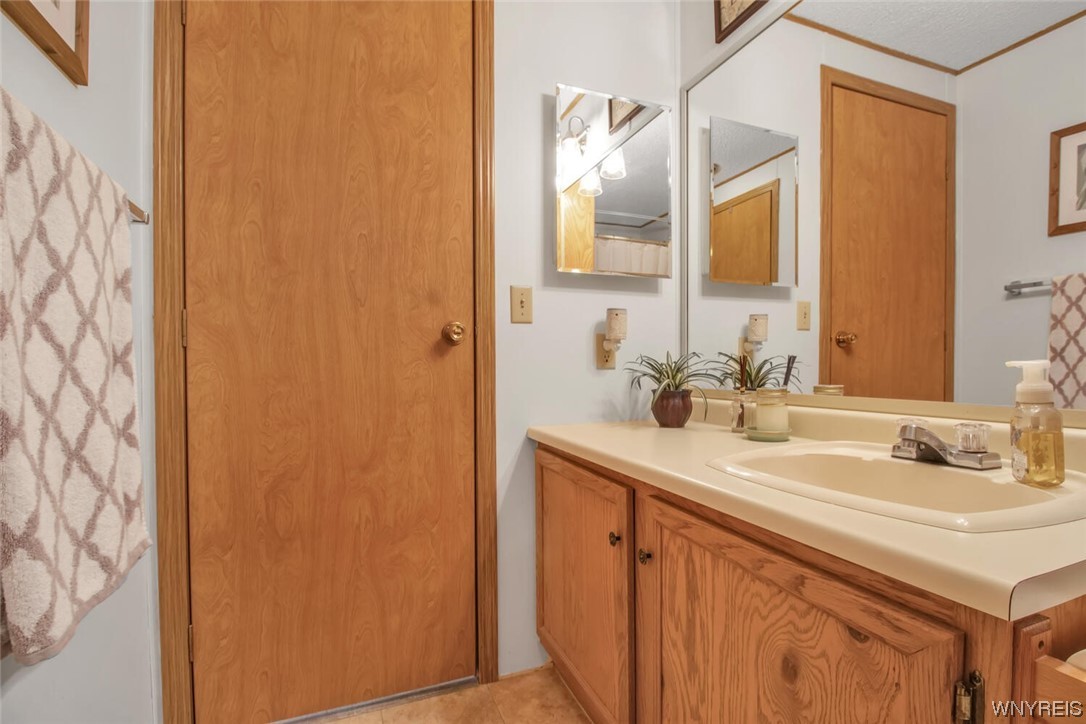 8 Cardinal Road Cheektowaga, NY 14227 - Photo 37 of 39