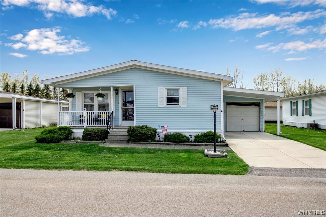 8 Cardinal Road Cheektowaga, NY 14227 - Photo 4 of 39