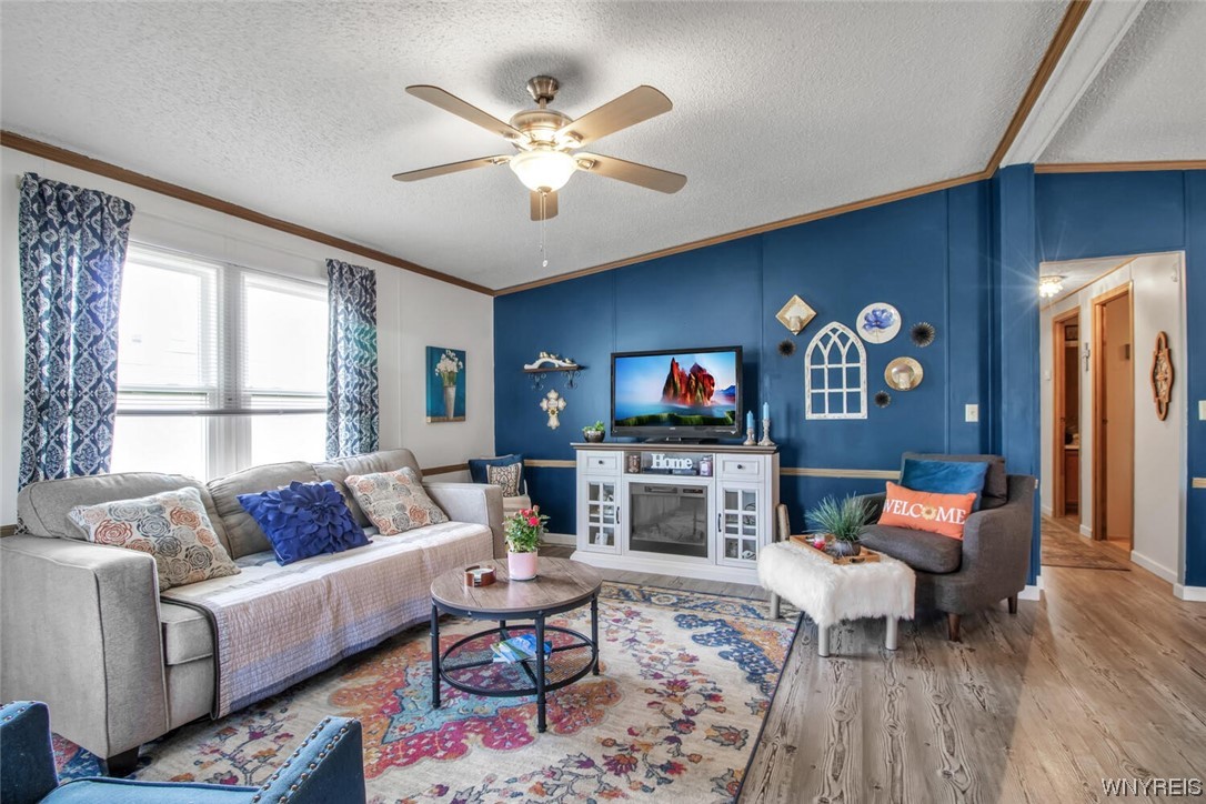 8 Cardinal Road Cheektowaga, NY 14227 - Photo 10 of 39