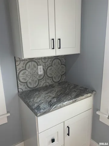 $114,900 | 518 West Willcox Avenue, Peoria, IL 61604