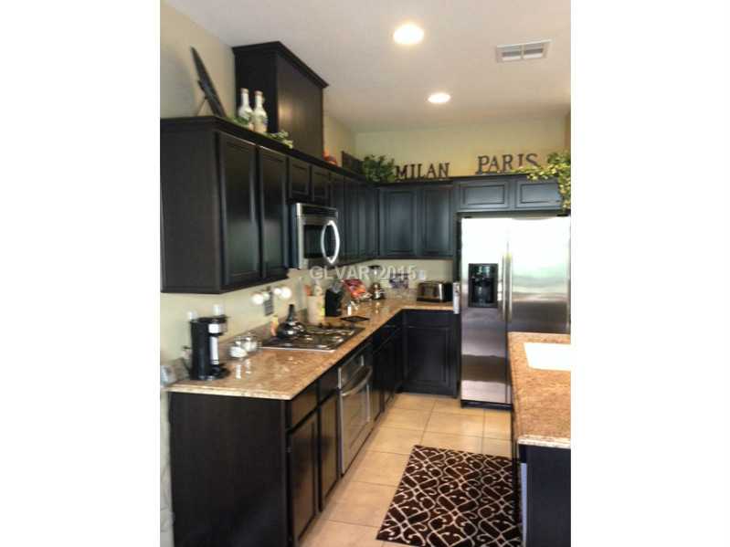 1552 Razella Court Henderson, NV 89074 - Photo 7 of 26 Kitchen.