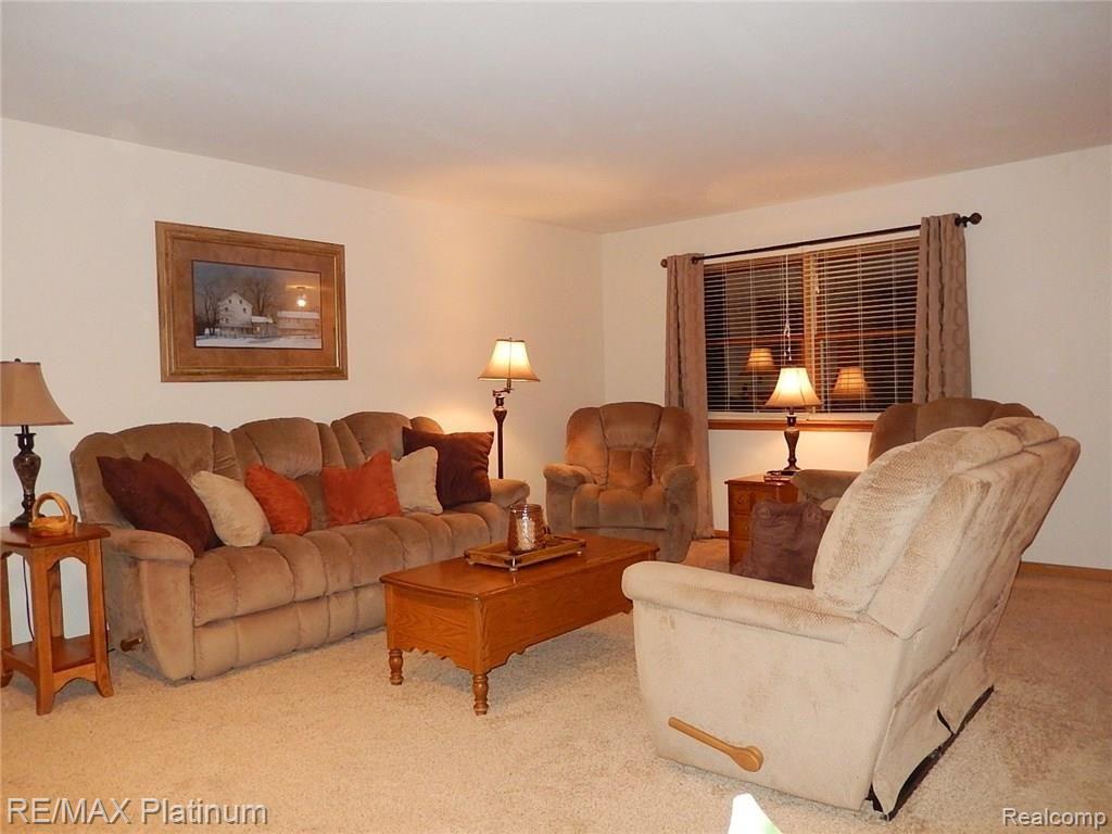 7442 Herbst Road Brighton, MI 48114 - Photo 36 of 70 36.JPG
