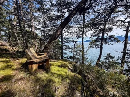 $2,750,000 | 585 Deer Point Road, Orcas Island, WA 98279