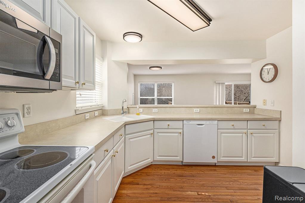 1740 South Maple Road Ann Arbor, MI 48103 - Photo 17 of 34