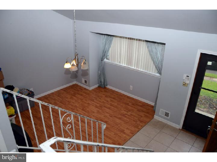 16 Intervale Road Hamilton, NJ 08620 - Photo 3 of 12 Living Room